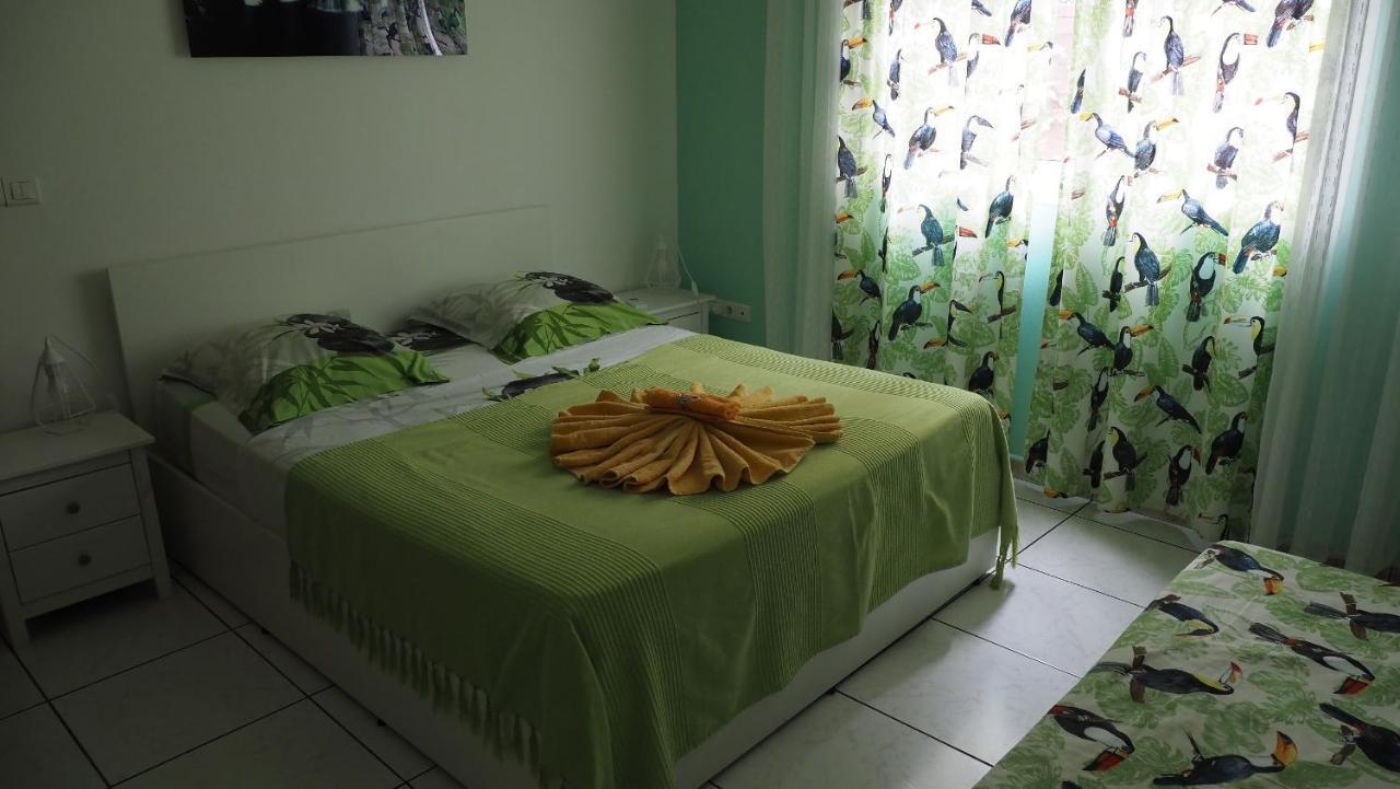 Chambres D'Hotes Du Domaine Des Doudous Saint Pierre Exterior photo